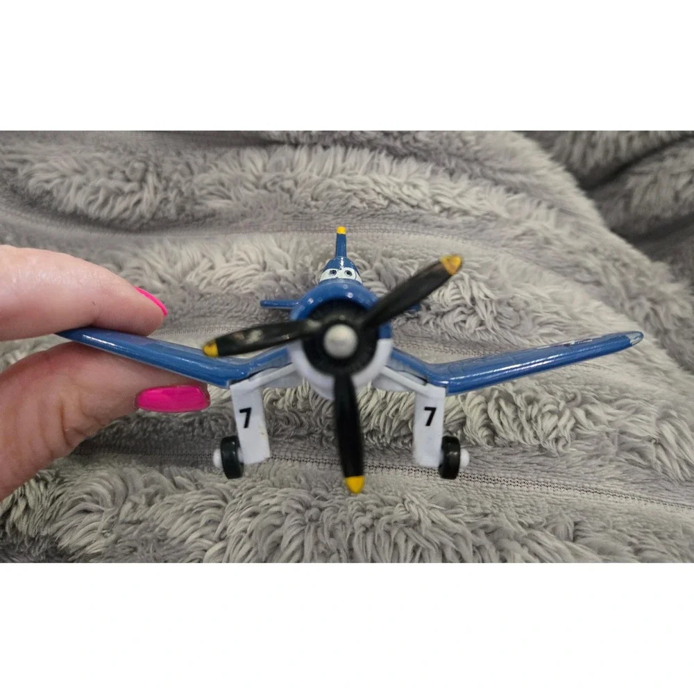 Disney Planes Skipper Riley Diecast Metal Toy Airplane Mattel Blue Navy Corsair